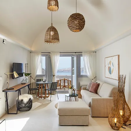 Celestia Grand Fira (Santorini)